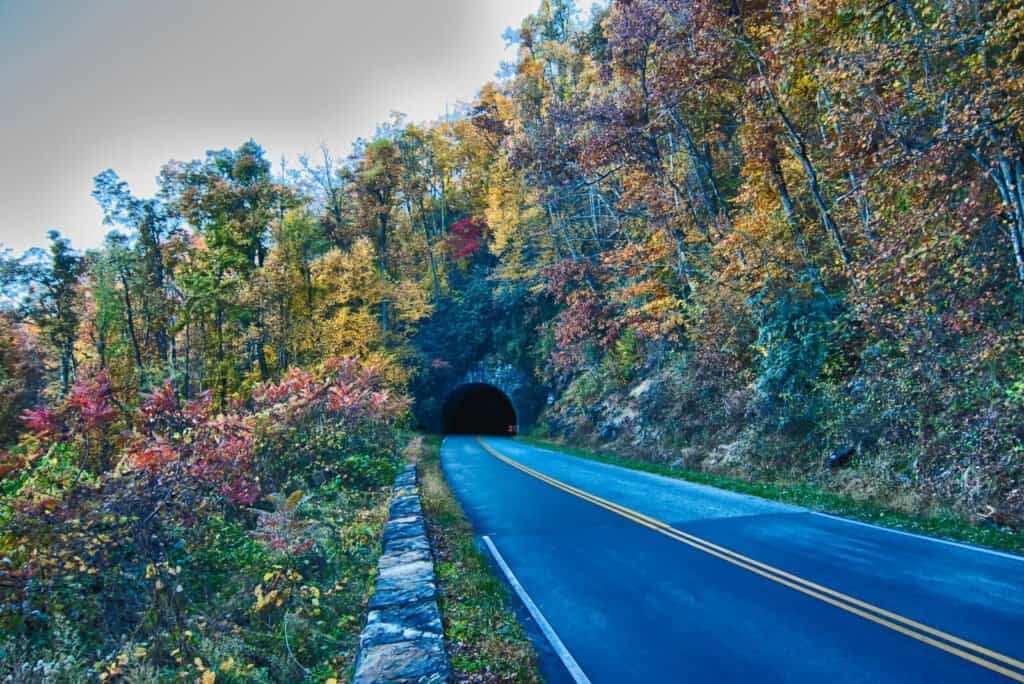 scenics around blue ridge parkway north carolina